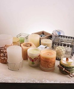 lotto di 13 candele e porta candele